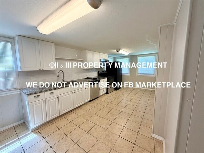 Building Photo - 3032 Elmwood Ave