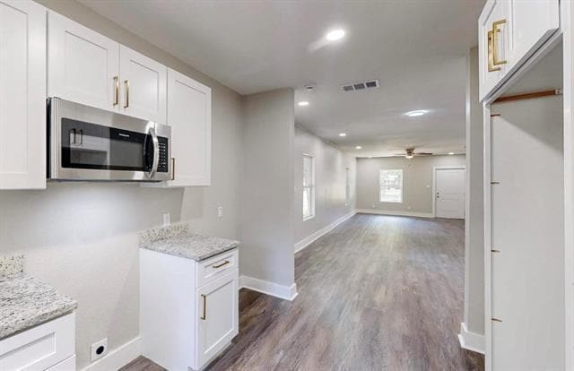 Building Photo - 1500 W Collin St