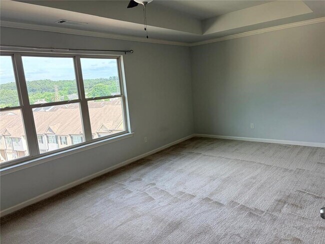Building Photo - 290 Turtle Creek Dr