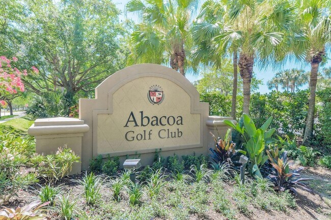 Building Photo - 354 Jacaranda Dr