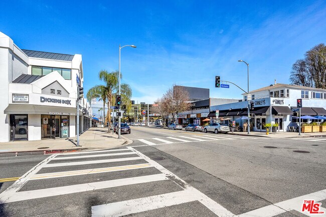 Building Photo - 14238 Dickens St