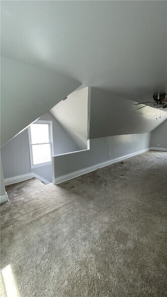 Building Photo - 6960 Monticello St