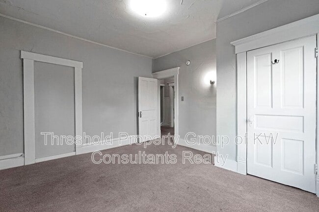 Building Photo - 60 E Patterson Ave