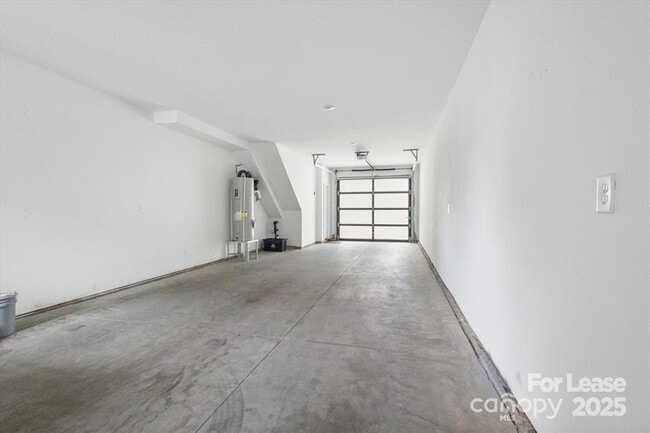 Building Photo - 1212 Minter Pl