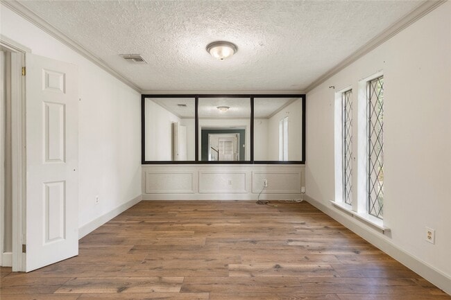 Building Photo - 8215 Winding Hill Ln
