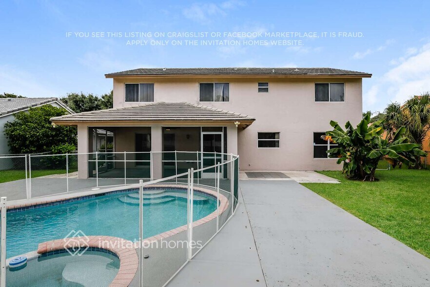Building Photo - 9130 NW 44th Ct