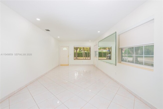 Building Photo - 1301 Lisbon St