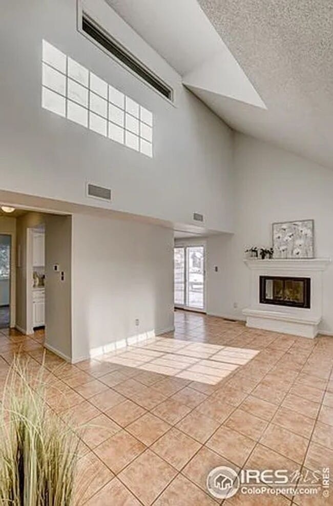 Building Photo - Cozy 2 Bedroom Townhome in West Fort Collins