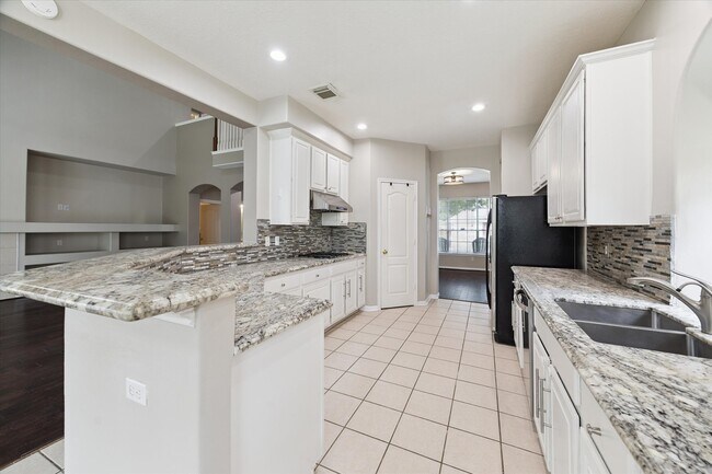 Building Photo - 9215 Colonyway Ct