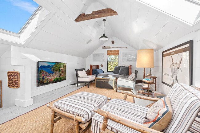 Building Photo - 90 Powell Ave