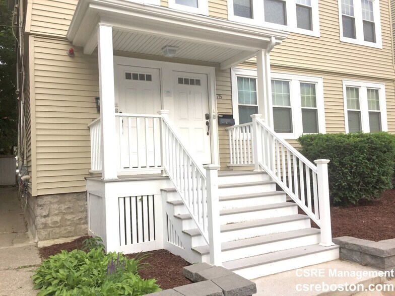 Primary Photo - 75-77 Beechcroft St