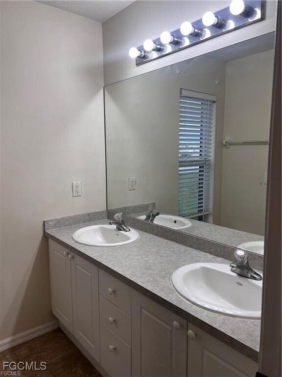 Building Photo - 16 Nelson Rd S