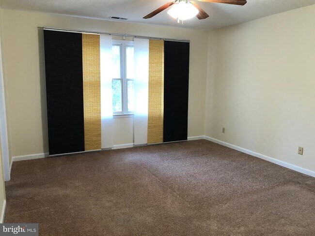 Building Photo - 21113 Arbor Ct