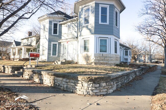 Building Photo - 1000 Leavenworth St