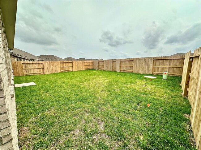 Building Photo - 26607 Woodland Strawberry Ln