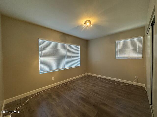 Building Photo - 310 W Earll Dr