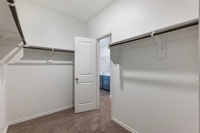 Building Photo - 2008 Bailer Wy