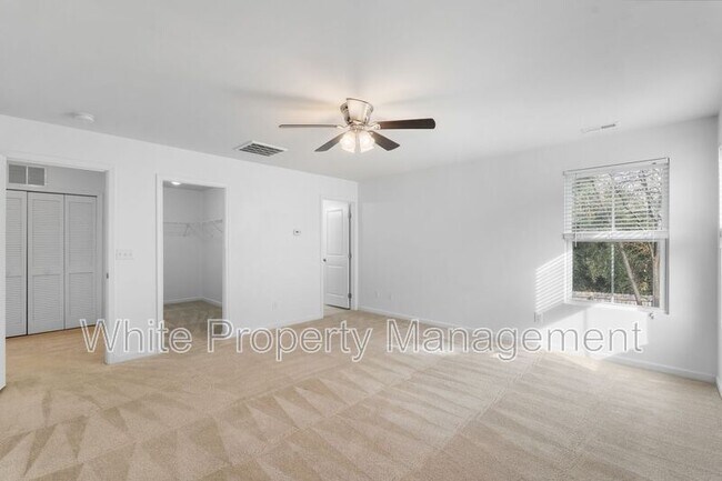 Building Photo - 1619 Hooper Court