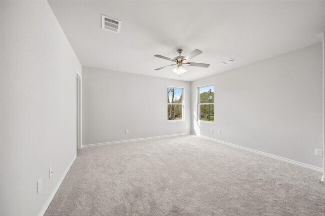 Building Photo - 515 16th St