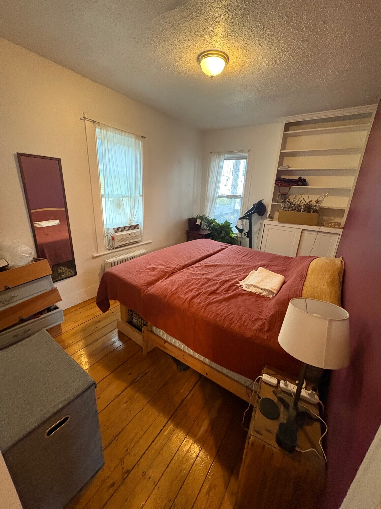 Building Photo - 66 Callender St