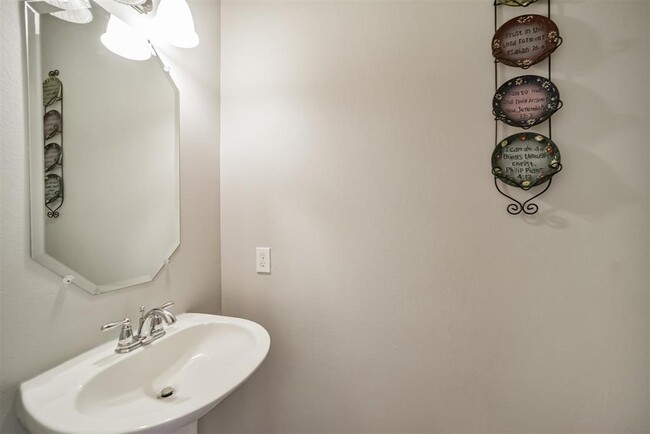 Building Photo - 24919 Ginger Ranch Dr