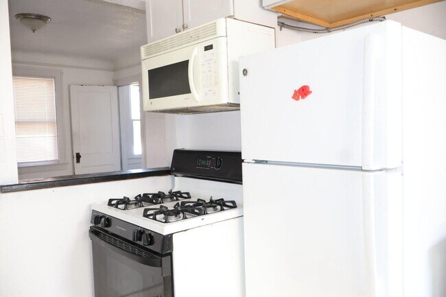 Building Photo - 15840 Indiana St