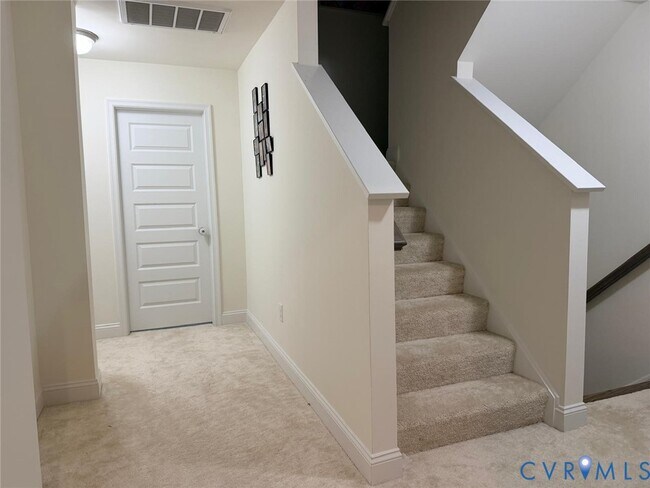 Building Photo - 10861 Farmstead Ml Ln