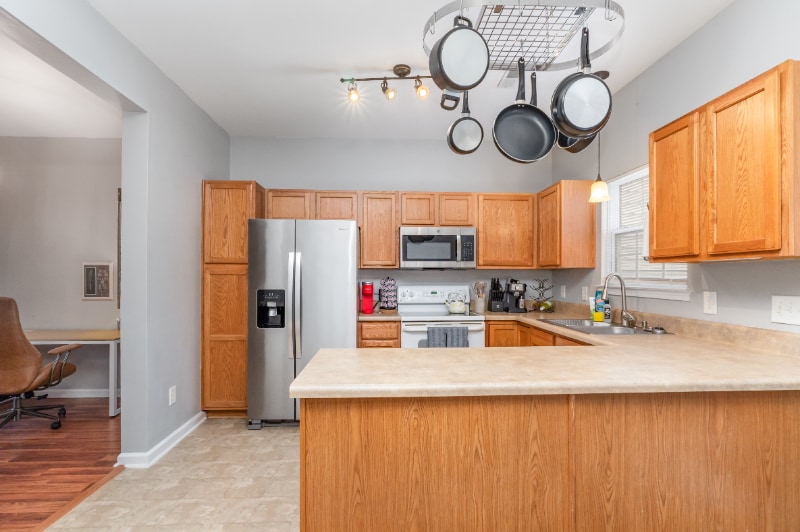 Building Photo - 4919 Sunburst Ln