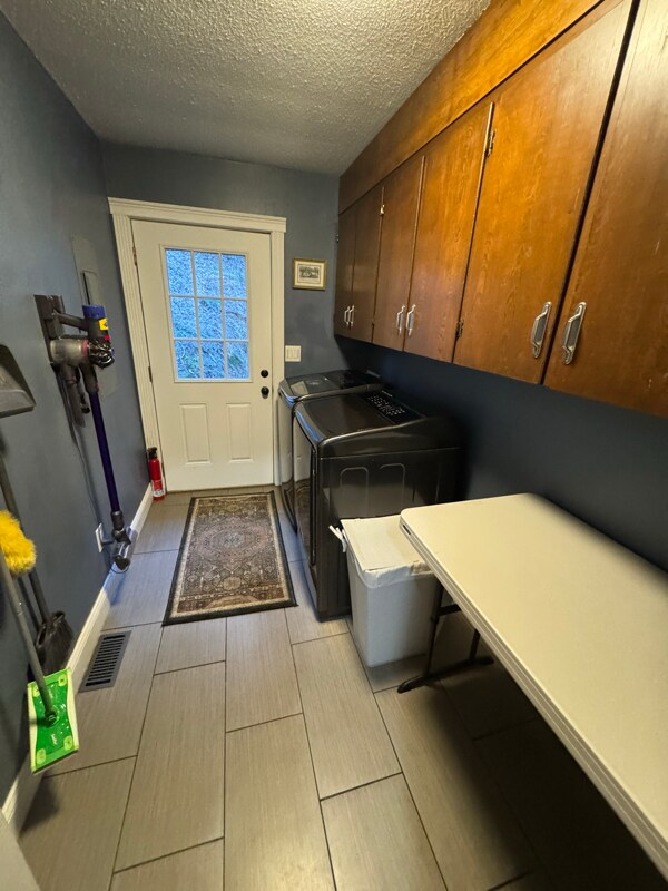 Building Photo - 247 Bruce Rd