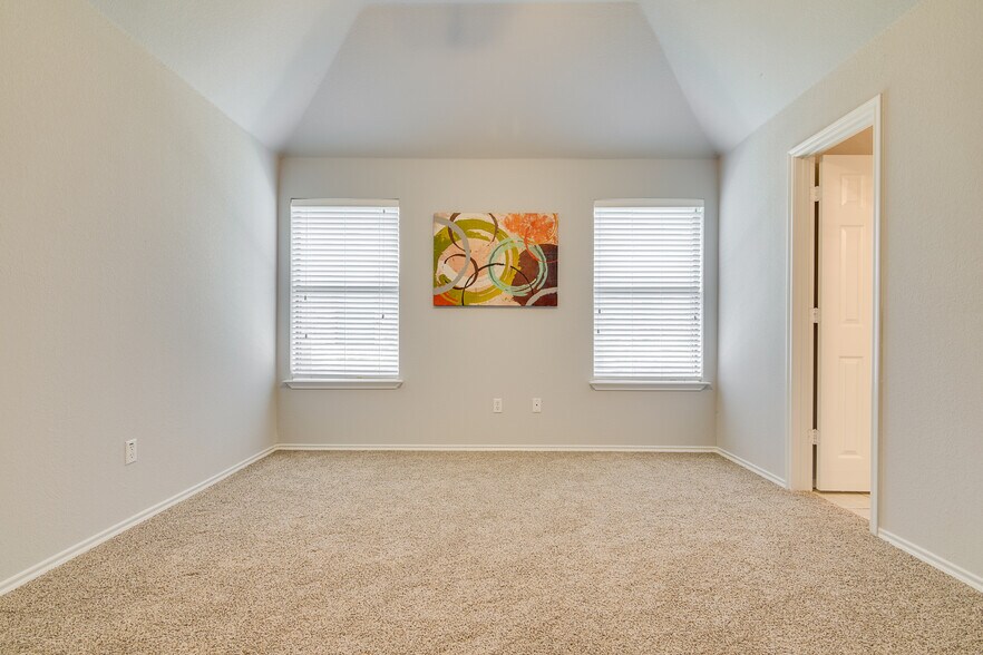 Bedroom - 956 Carlin Ln