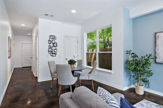 Building Photo - 3407 Banton Rd