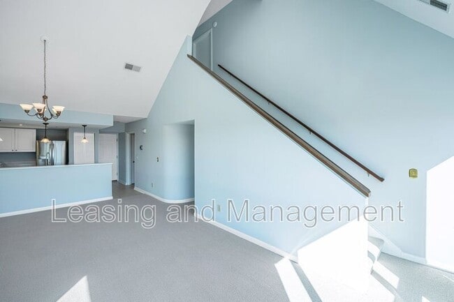 Building Photo - 242 Little Oak Island Dr