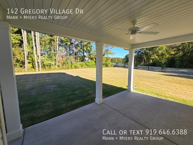 Building Photo - 142 Gregory Vlg Dr