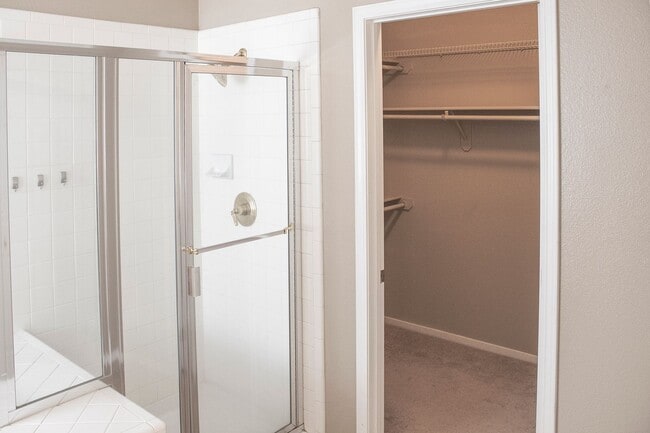 Building Photo - 3 Bed 2 Bath 55+ community of Miners Villa...