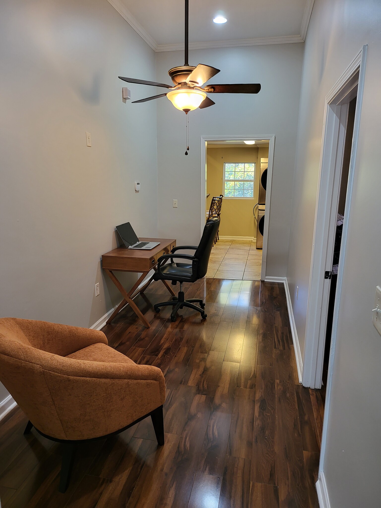 Building Photo - 33 Semple St