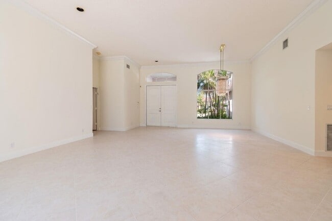 Building Photo - 474 Stonemont Dr