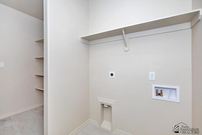 Building Photo - 12633 E 51st Pl