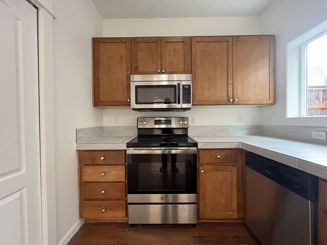 Building Photo - 1517 SE 127th Ave