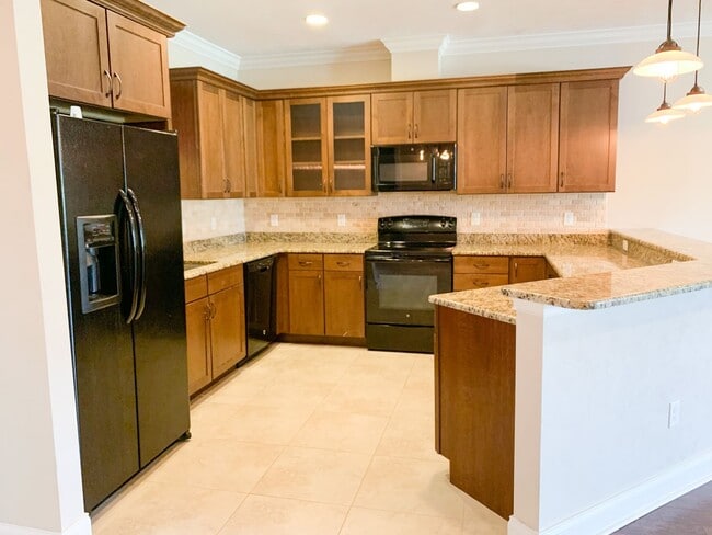 Building Photo - Oak Ridge Home – 3 Bed, 2 Bath in Peaceful High Springs Setting