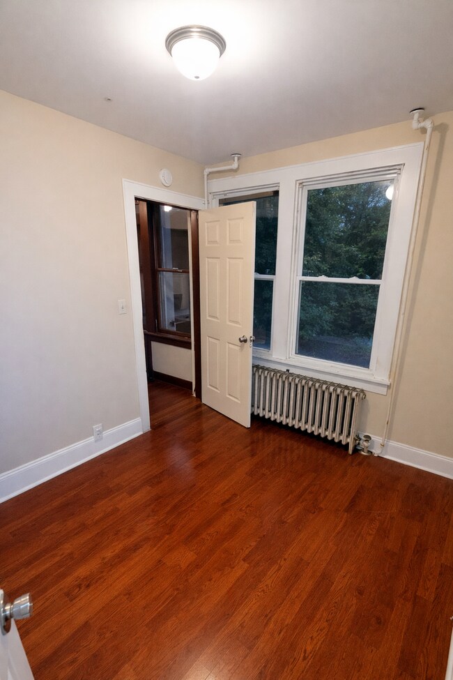 Building Photo - 270 Livingston Ave