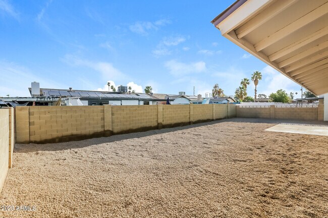 Building Photo - 3522 W Malapai Dr