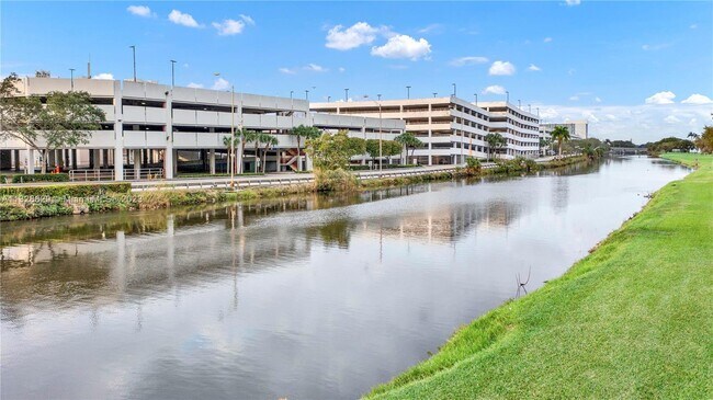 Building Photo - 8390 SW 72nd Ave