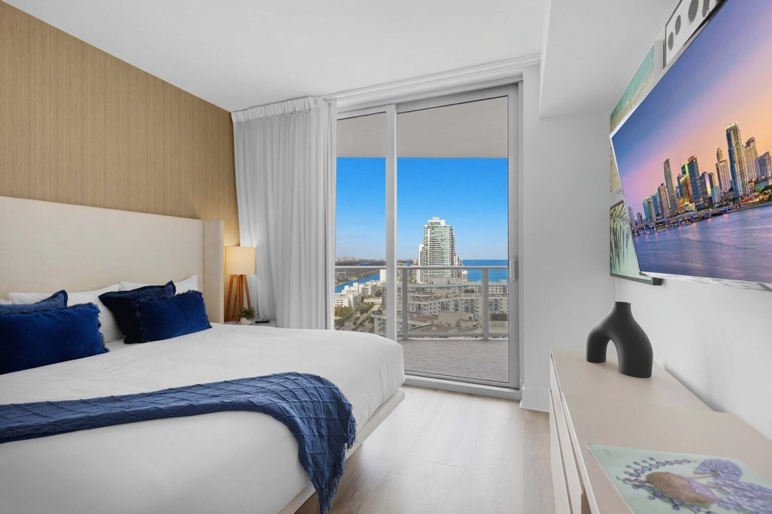 Building Photo - 4111 S Ocean Dr