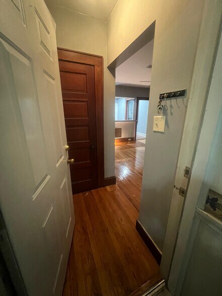 Building Photo - 508 Commerce Dr