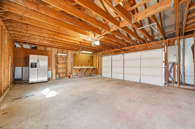 Building Photo - 17719 Brair Arbor