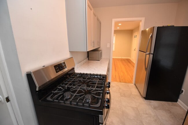 Building Photo - Upgraded South Bend IN home for rent. 2 bedroom 1 bath