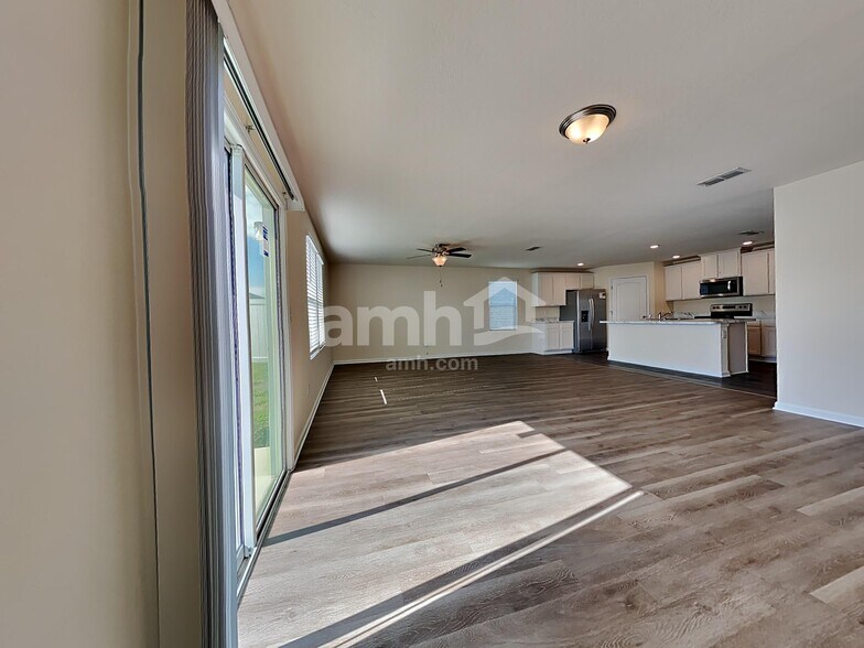 Building Photo - 3462 Lynn Ct