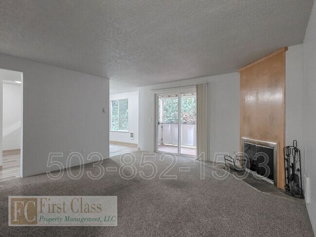 Building Photo - 3648 SW Beaverton Hillsdale Hwy