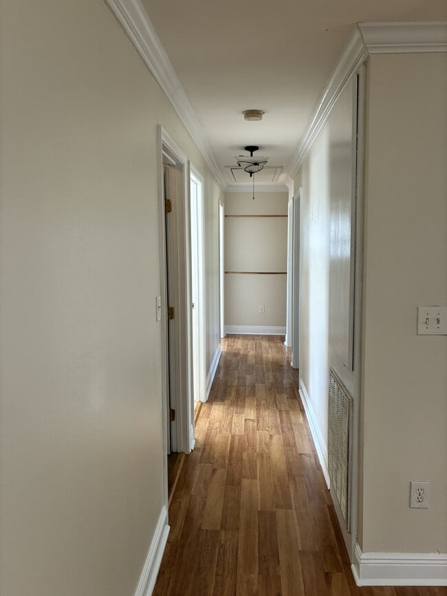 Building Photo - 10214 Marine View Dr