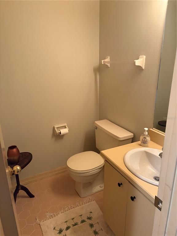 Building Photo - 501 Mansfield Dr